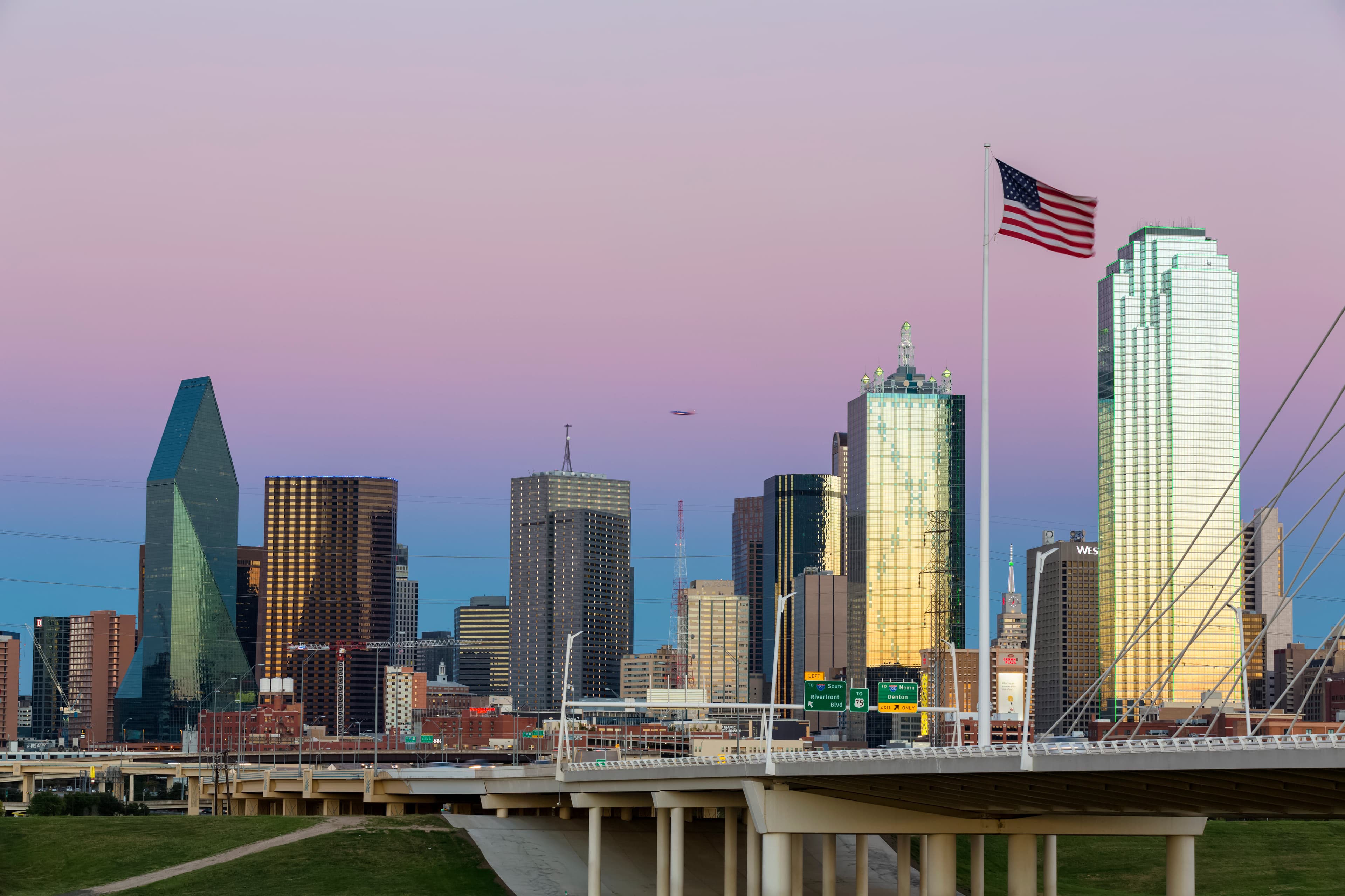 Dallas skyline at dusk
