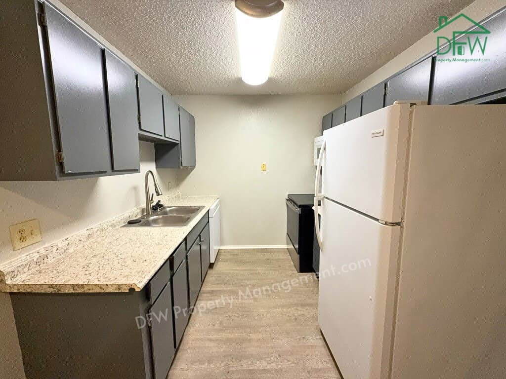 219 Fry St, Denton